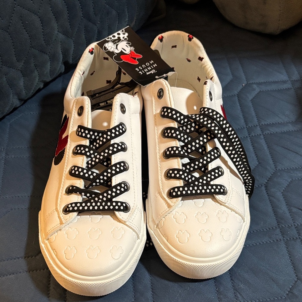 Disney White Sneakers with Black Polka Dot Laces and Red Accent - Picture 4 of 11